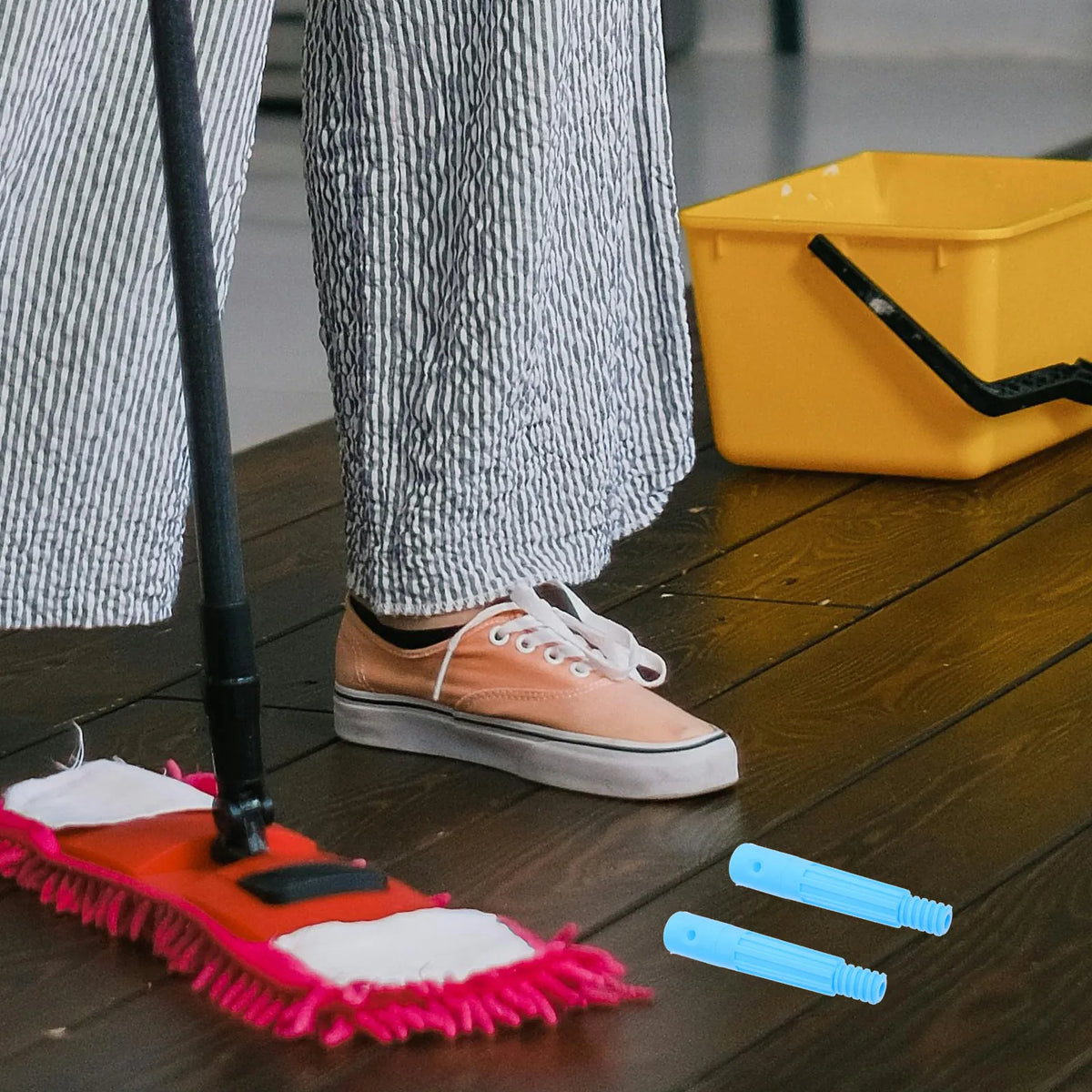 2Pcs Plastic Threaded Tip Broom Handle Adapter Replacement for Extension Pole Telescopic Mop Pole Connector Easy Install Time